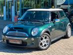 Mini Cooper S - Navi - Pano, 5 places, Vert, 120 kW, 1598 cm³