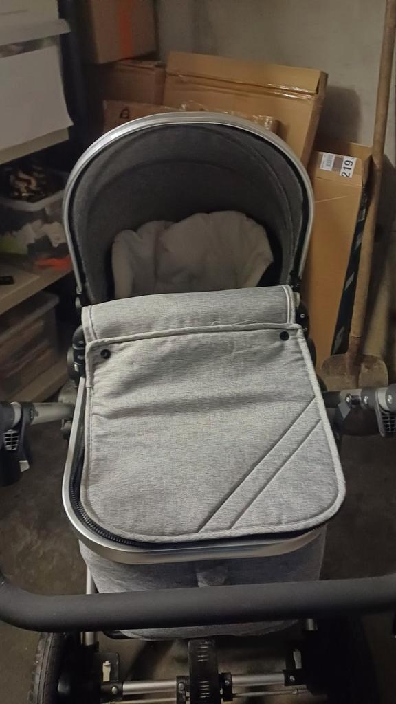 Buggy (tot 6j), Kinderen en Baby's, Kinderwagens en Combinaties, Gebruikt, Combiwagen, Overige merken, Luchtbanden, Met autostoeltje