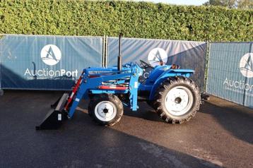 Vente aux enchères : Mini-tracteurs, tracteurs et mini-pelle disponible aux enchères