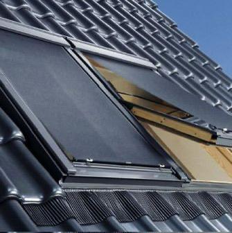 VELUX Rolgordijn Buiten Zon Verduisterend, Doe-het-zelf en Bouw, Glas en Ramen, Zo goed als nieuw, Dakraam, Dubbelglas, Ophalen