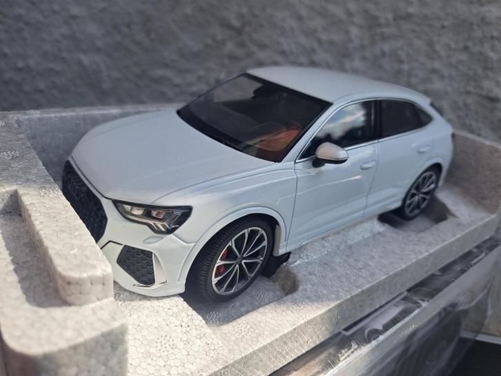 AUDI RS Q3 sportback limited 1:18ème, Hobby en Vrije tijd, Modelauto's | 1:18, Nieuw, Auto, MiniChamps, Ophalen of Verzenden