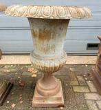 Grote witte gietijzeren vaas bloempot 1 meter hoog, Ophalen of Verzenden, Zo goed als nieuw