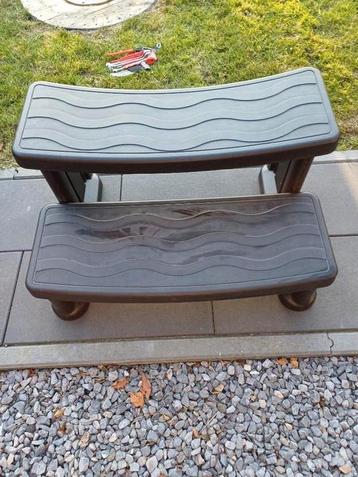 Escalier pour jacuzzi  beschikbaar voor biedingen