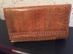 JOLIE POCHETTE EN LÉZARD AVEC CHAINETTE BOUDOULLIERE, Handtassen en Accessoires, Ophalen of Verzenden, Nieuw, Beige, Handtas