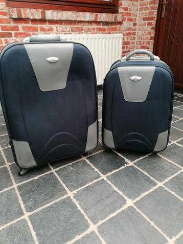 2 koffers beschikbaar voor biedingen