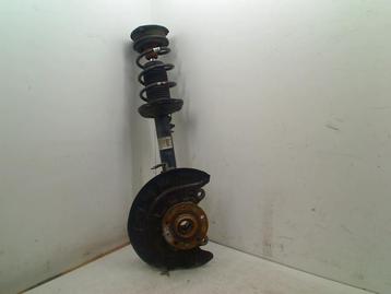 VEERPOOT RECHTS VOOR Volkswagen Golf VII (AUA) (5Q0407256Q) beschikbaar voor biedingen