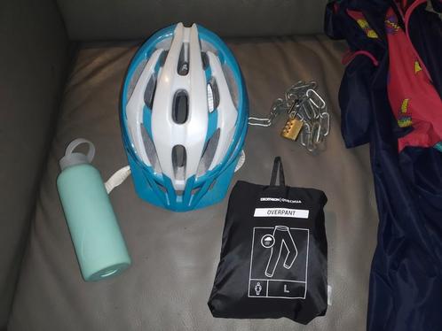 Setje van 5 belangrijke fiets accessoires voor vrouwen, Fietsen en Brommers, Fietsaccessoires | Fietshelmen, Zo goed als nieuw