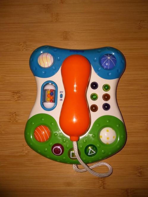 Téléphone Chicco avec son et lumière, Enfants & Bébés, Jouets | Jouets de bébé, Utilisé, Autres types, Avec lumière, Sonore, À roulettes