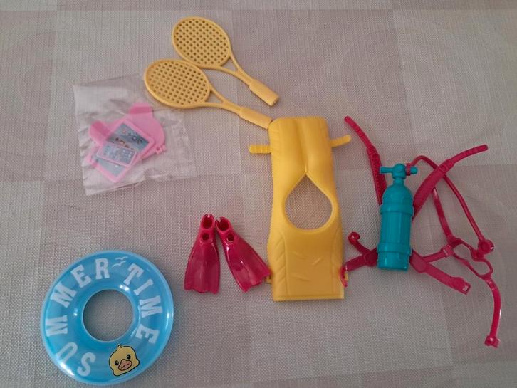 Setje sportspulletjes voor modepoppen, Kinderen en Baby's, Speelgoed | Poppen, Nieuw, Barbie, Ophalen