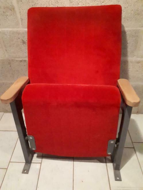 Vintage - rode bioscoopzetel - IN PRIJS VERLAAGD ! ! !, Huis en Inrichting, Zetels | Zetels, Gebruikt, Stof, Ophalen