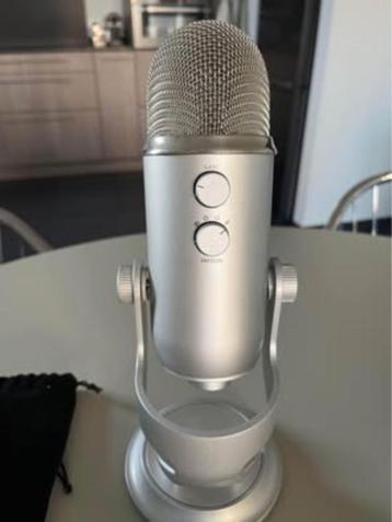 Blue Yeti USB microfoon voor professionele opnames & stream beschikbaar voor biedingen