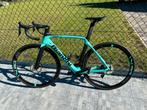 Bianchi oltre XR4 - ultegra di2, Enlèvement, Comme neuf