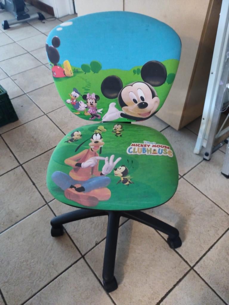 Chaise de bureau enfant Mickey, Enfants & Bébés, Chambre d'enfant | Tables & Chaises, Enlèvement