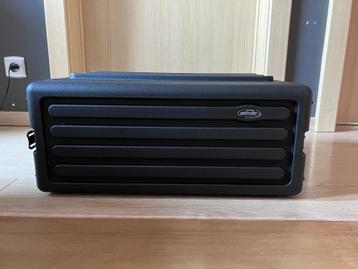 SKB R4S ondiep roto-molded rack 4U beschikbaar voor biedingen