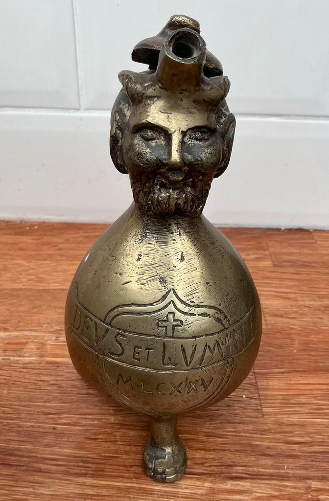 Bronzen aquamanile, Antiek en Kunst, Antiek | Religieuze voorwerpen, Ophalen of Verzenden