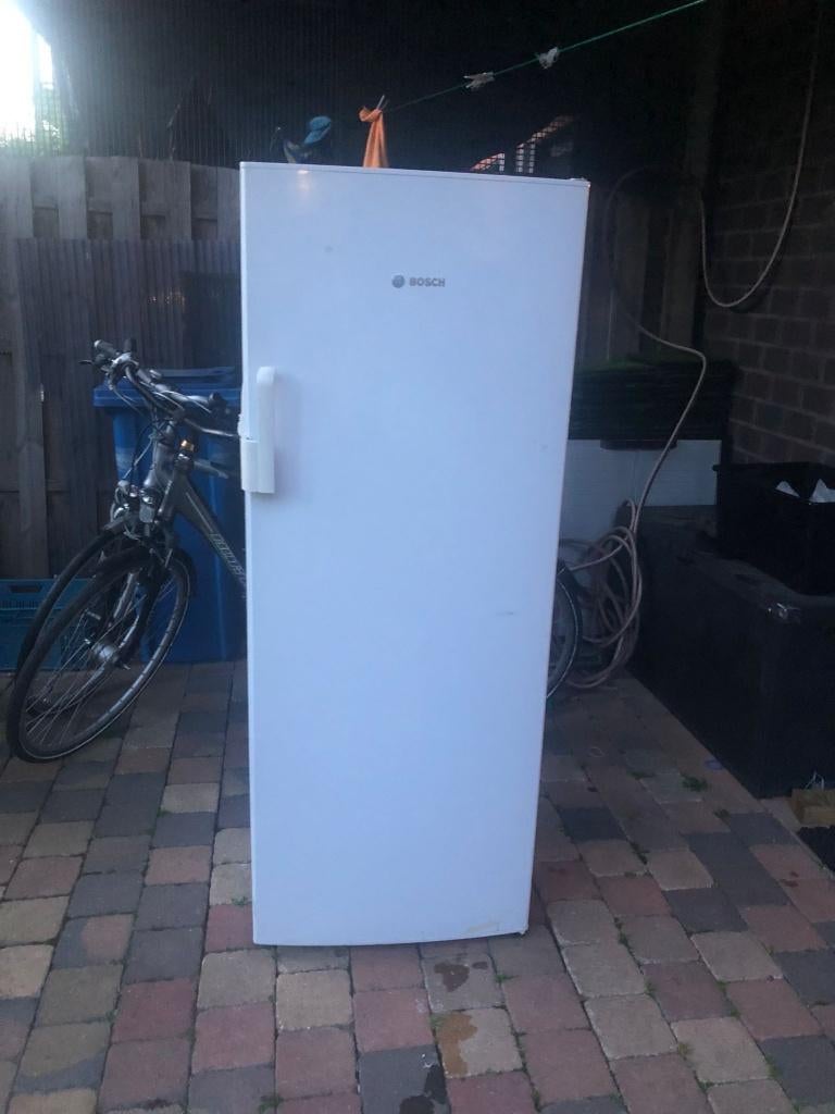 Bosch koelkast, Classe énergétique A ou plus économe, Sans bac à congélation, Utilisé, 45 à 60 cm