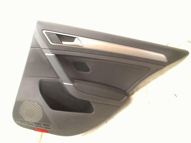PANNEAU DE PORTE ARRIÈRE DROIT Golf VII (AUA) (5G4867212), Autos : Pièces & Accessoires, Habitacle & Garnissage, Volkswagen, Utilisé