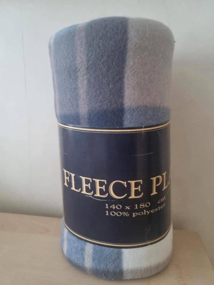 Fleece plaid, Maison & Meubles, Accessoires pour la Maison | Plaids & Couvertures, Enlèvement ou Envoi, Neuf