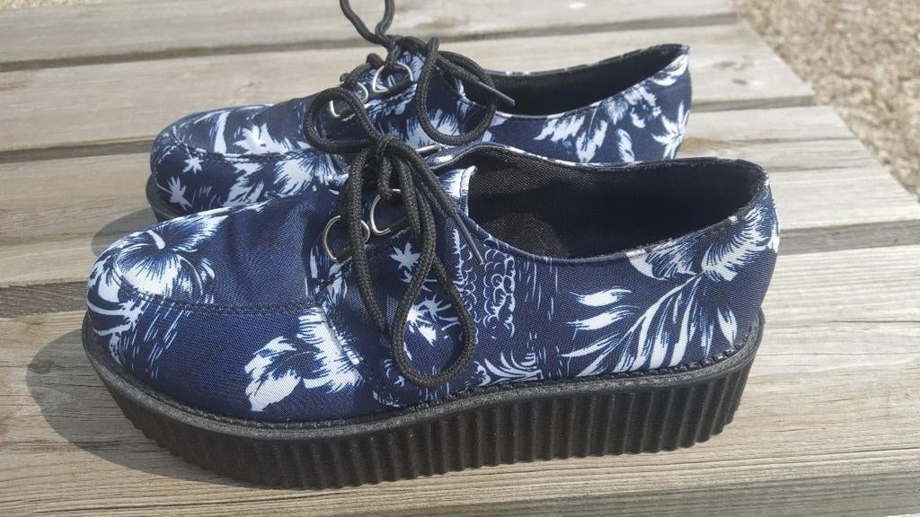 Japanse Harajuku schoenen
(Maat 39)
In perfecte staat, Ophalen of Verzenden