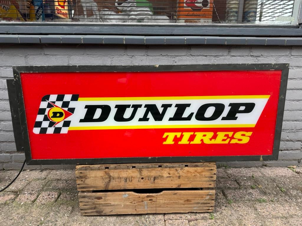 DUNLOP banden oude reclame lichtbak, Ophalen, Zo goed als nieuw, Reclamebord