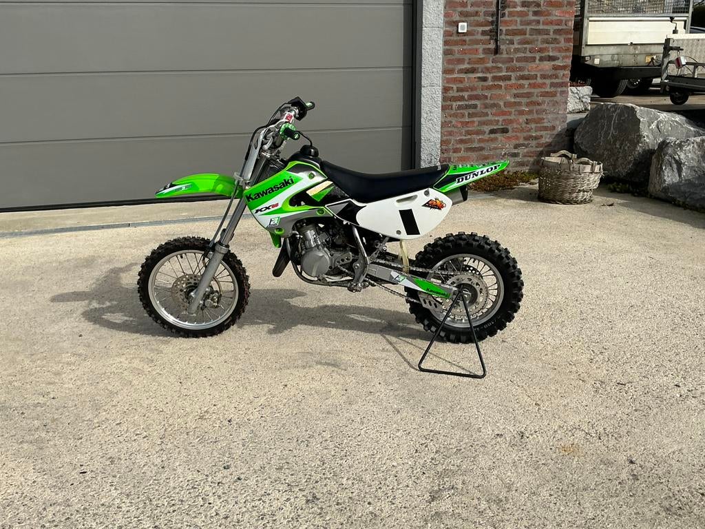 Moto cross Kawasaki KX65, Vélos & Vélomoteurs, Enlèvement, Comme neuf