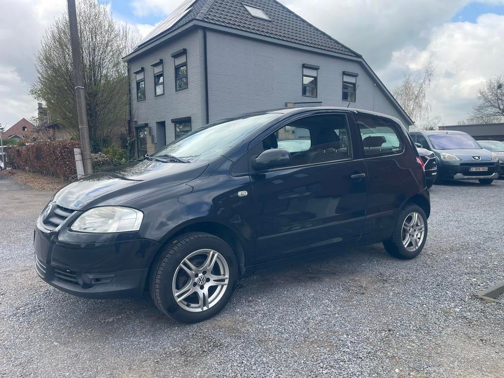 Volkswagen Fox 1.2i Benzine,1e eigenaar,..., Auto's, Volkswagen, 4 zetels, 139 g/km, 1198 cc, Zwart