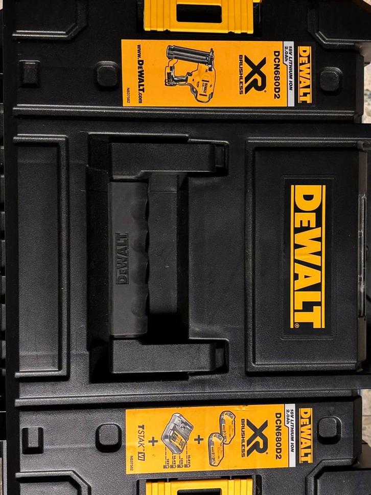 Afwerktacker DeWALT DCN680D2 QW, Doe-het-zelf en Bouw, Gereedschap | Machine-onderdelen en Toebehoren, Nieuw, Ophalen