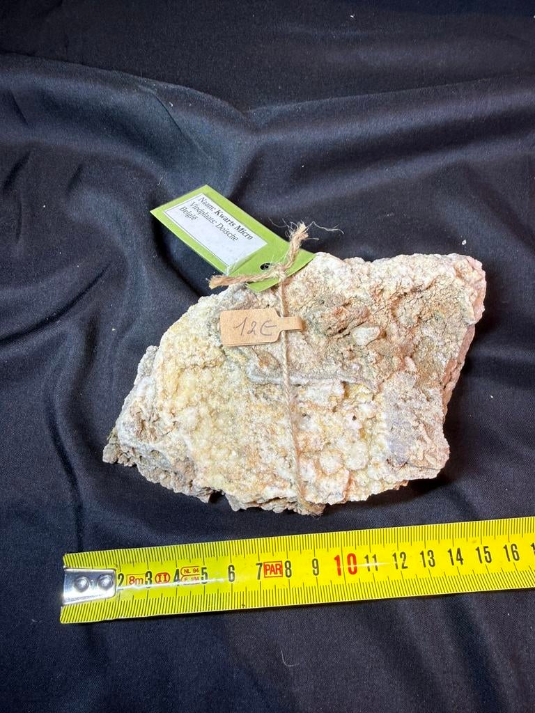 Cluster en microcristaux de quartz — 515 g — 12€, Collections, Minéraux & Fossiles, Enlèvement ou Envoi