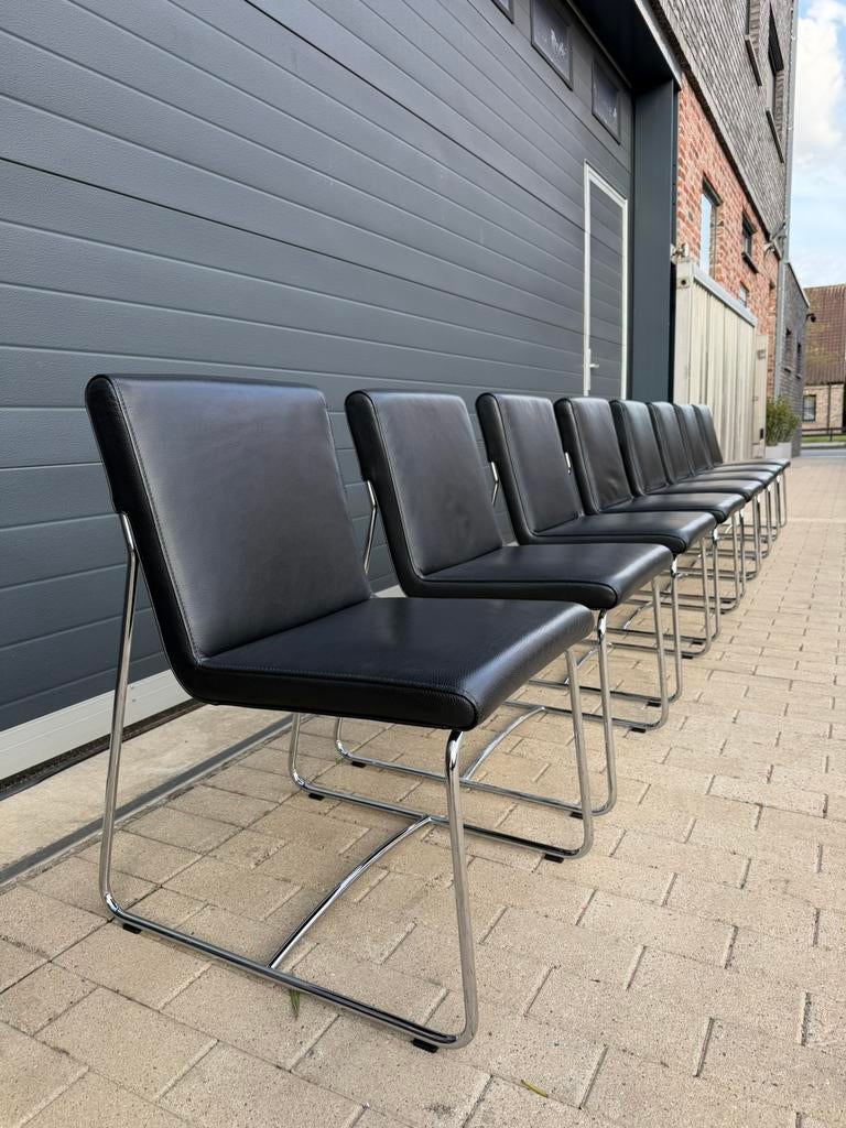 8x chaises de salle à manger Leolux cuir noir, état NEUF !, Maison & Meubles, Chaises, Cuir, Noir, Enlèvement ou Envoi