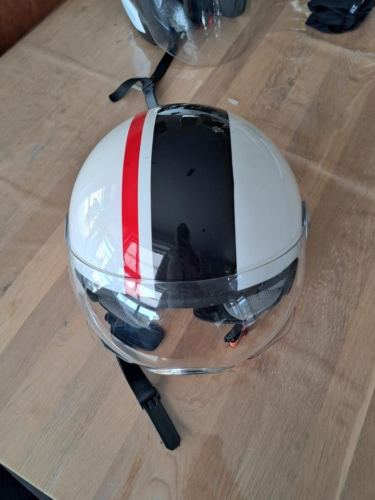 Helm, gebruikt voor vespa. Goede staat, Enlèvement ou Envoi, Medium