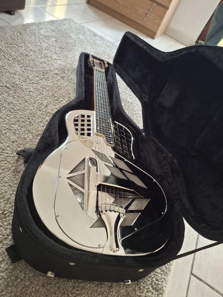 Guitare en acier/Dobro, Enlèvement