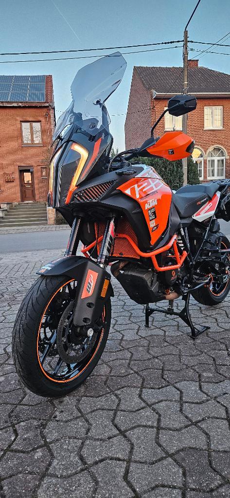Ktm 1290 super adventure, Motos, Motos | KTM, Entreprise, 2 cylindres, Permis Moto A, ABS, Régulateur de vitesse, Amortisseurs réglables électroniquement