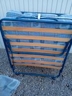 1 Persoons Plooibed met  Degelijke Matras en Opberghoes, Ophalen, Zo goed als nieuw, Eenpersoons