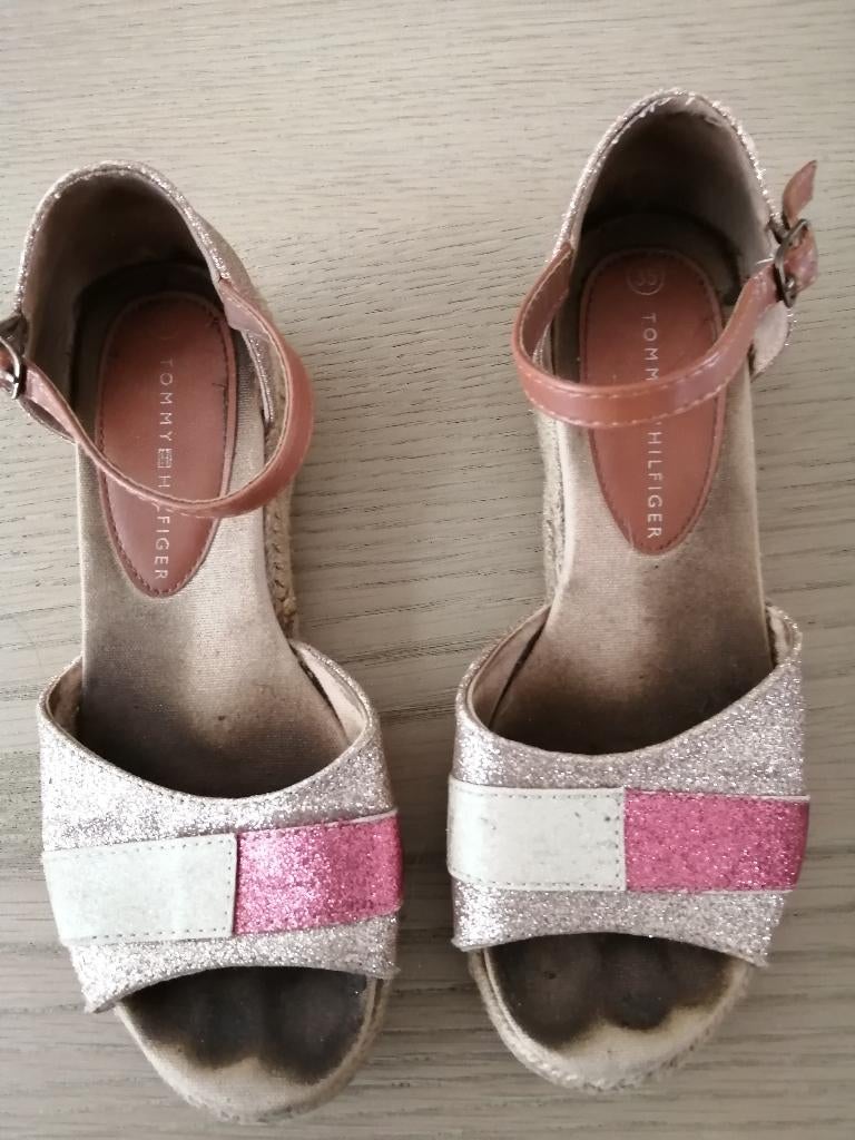 TOMMY HILFIGER sandalen maat 36, Gebruikt, Meisje, Schoenen, Ophalen of Verzenden