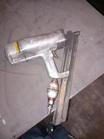 Nagelpistool op lucht, Doe-het-zelf en Bouw, Gereedschap | Handgereedschap, Ophalen