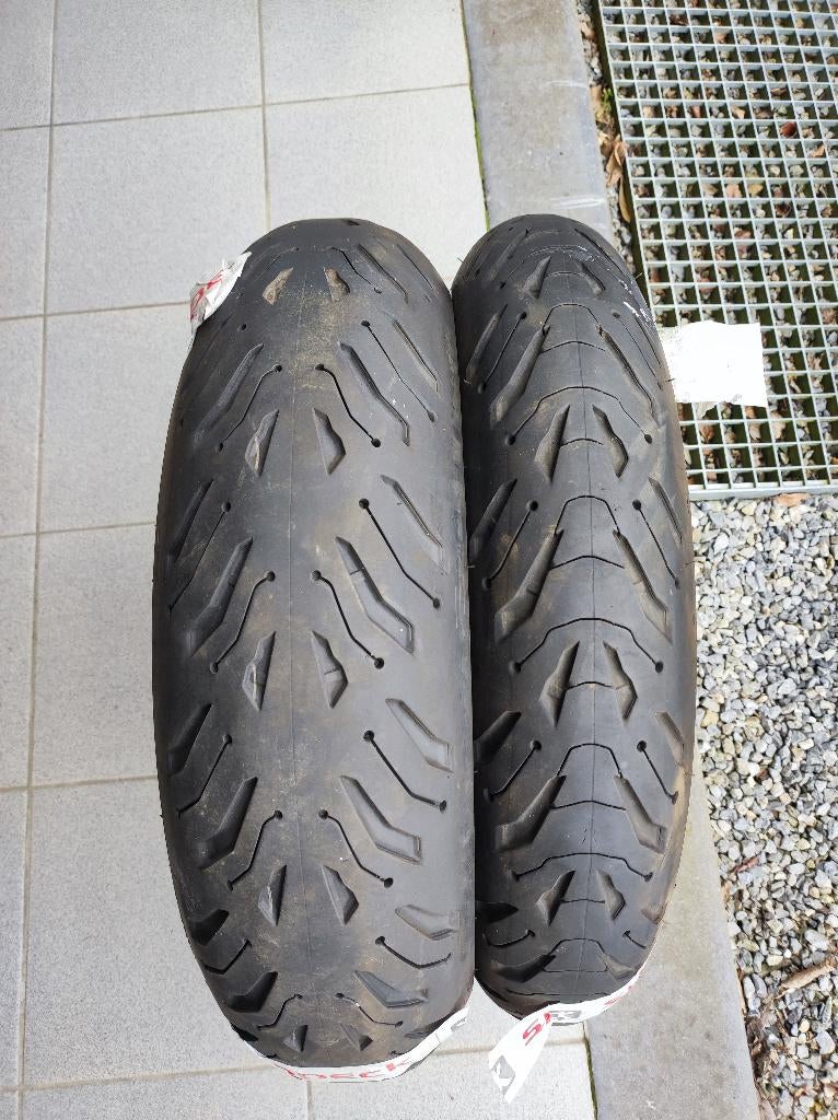 Train pneus Pilot Road 6 - 160/60/17 et 120/70/17, Motos, Enlèvement