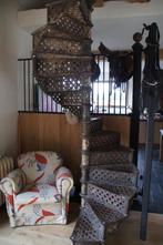 Antieke gietijzeren spiltrap – eind 19e / begin 20e eeuw, Ophalen