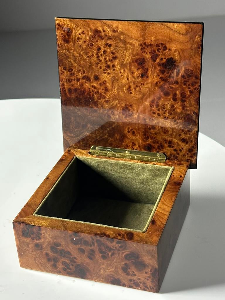 Coffret ancien en ronce de bois, XXe siècle, Enlèvement, Comme neuf