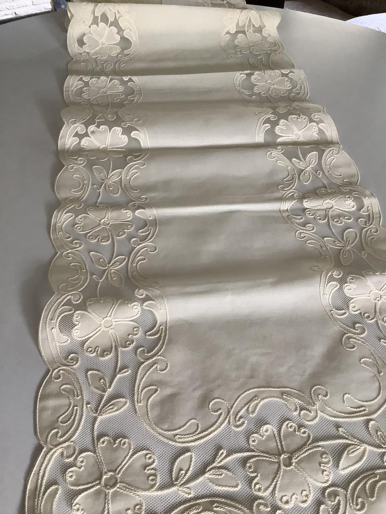 Tafelloper, Ophalen of Verzenden, Zo goed als nieuw