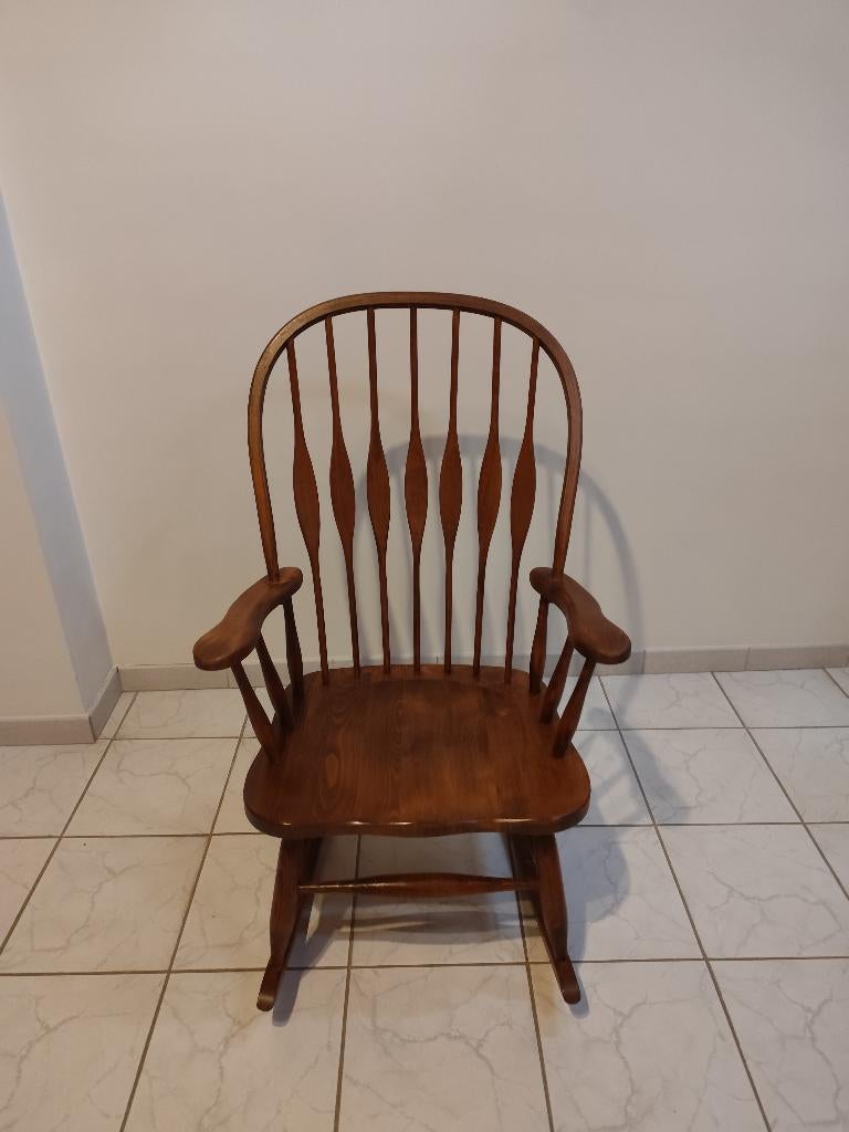 Fauteuil à bascule, Comme neuf, Brun, Enlèvement, Bois