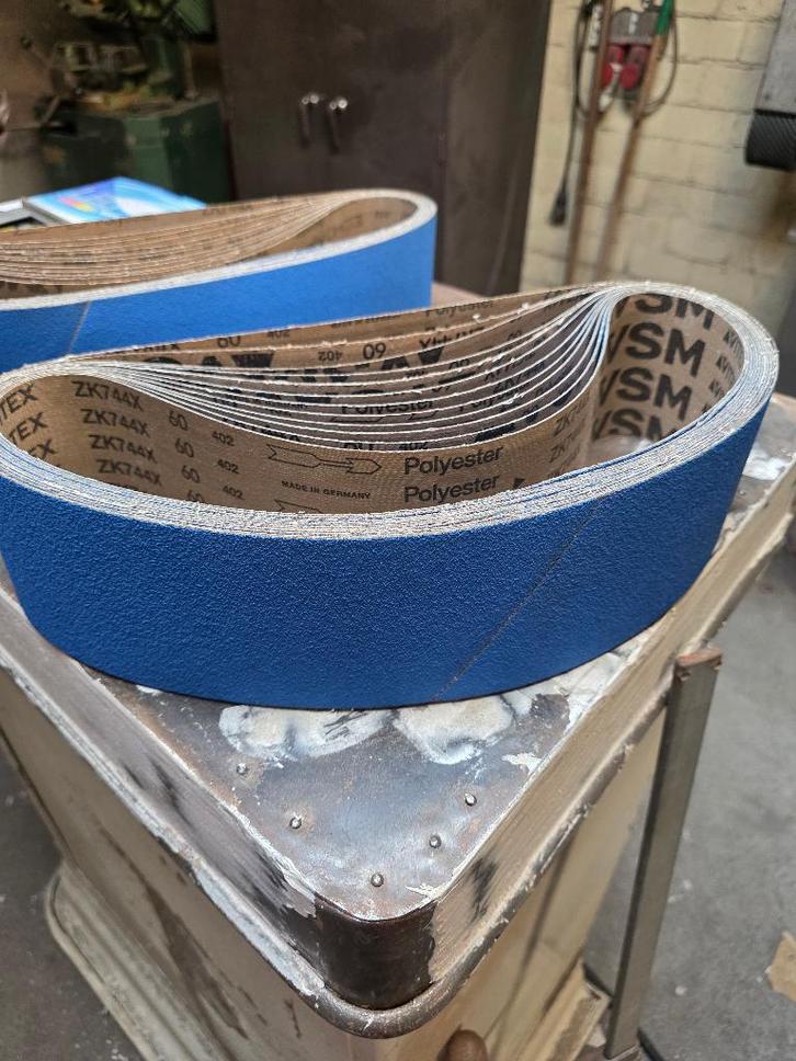 95 x 1000 bandes abrasives, Bricolage & Construction, Outillage | Ponceuses, Neuf, Autres types, Enlèvement ou Envoi