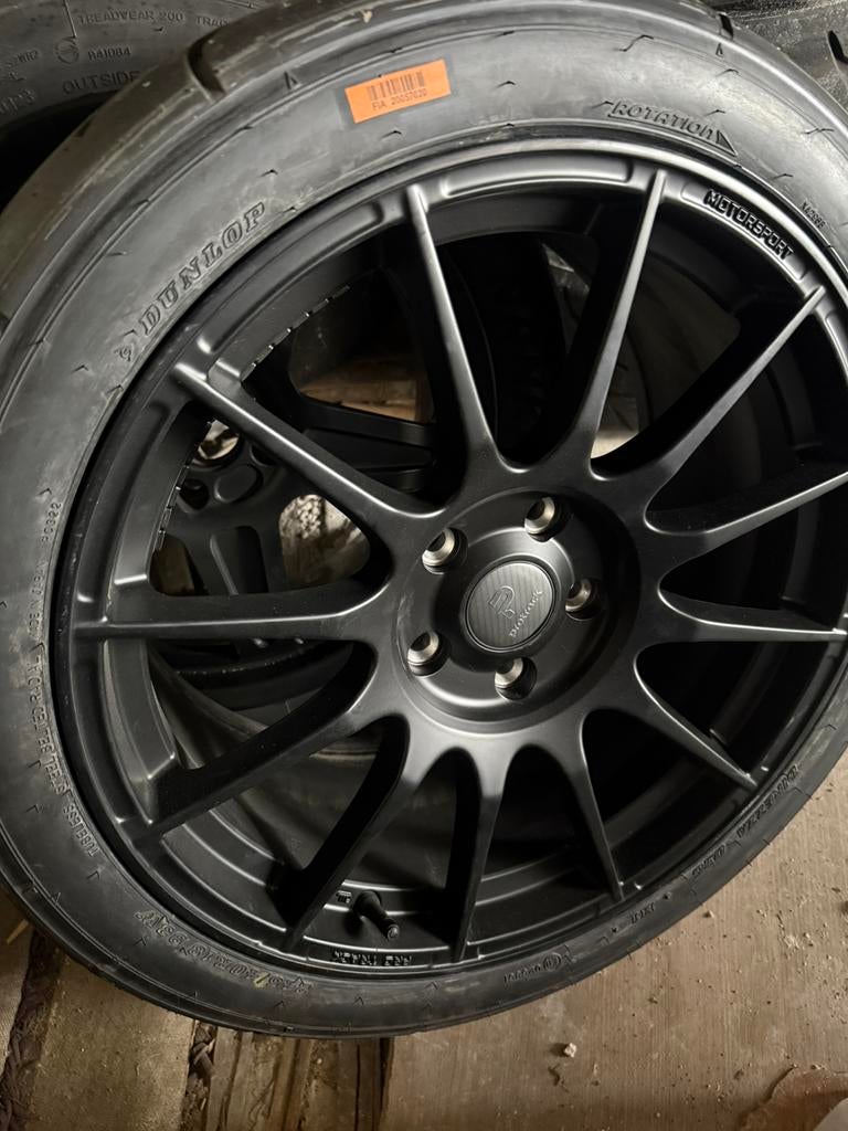 Megane 3 rs trophy circuit, Autos : Pièces & Accessoires, Pneus & Jantes, Pneu(s), Enlèvement