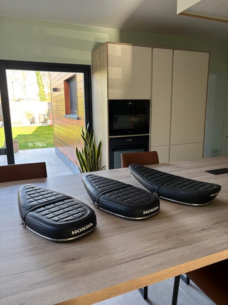 Chaly zadel, Ophalen of Verzenden