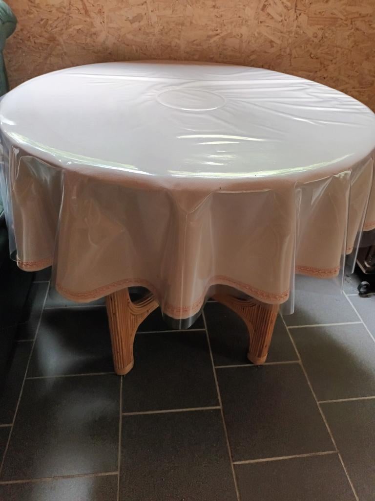 Rotan tafel met zes stoelen, Ophalen, Rotan