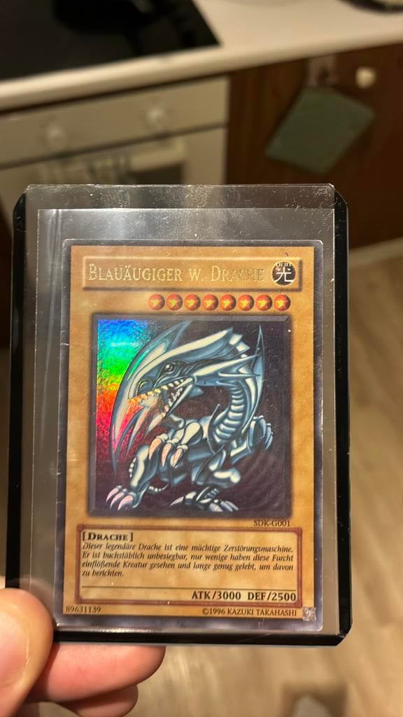 Blue eyes white dragon SDK-G001, Enlèvement ou Envoi, Utilisé, Cartes en vrac, Foil
