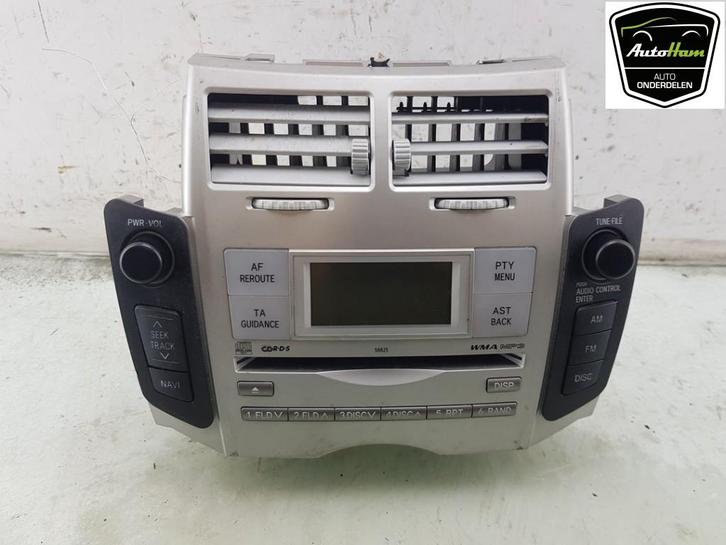 RADIO Toyota Yaris II (P9) (|8612052480|8612052481|), Auto-onderdelen, Overige Auto-onderdelen, Toyota, Gebruikt