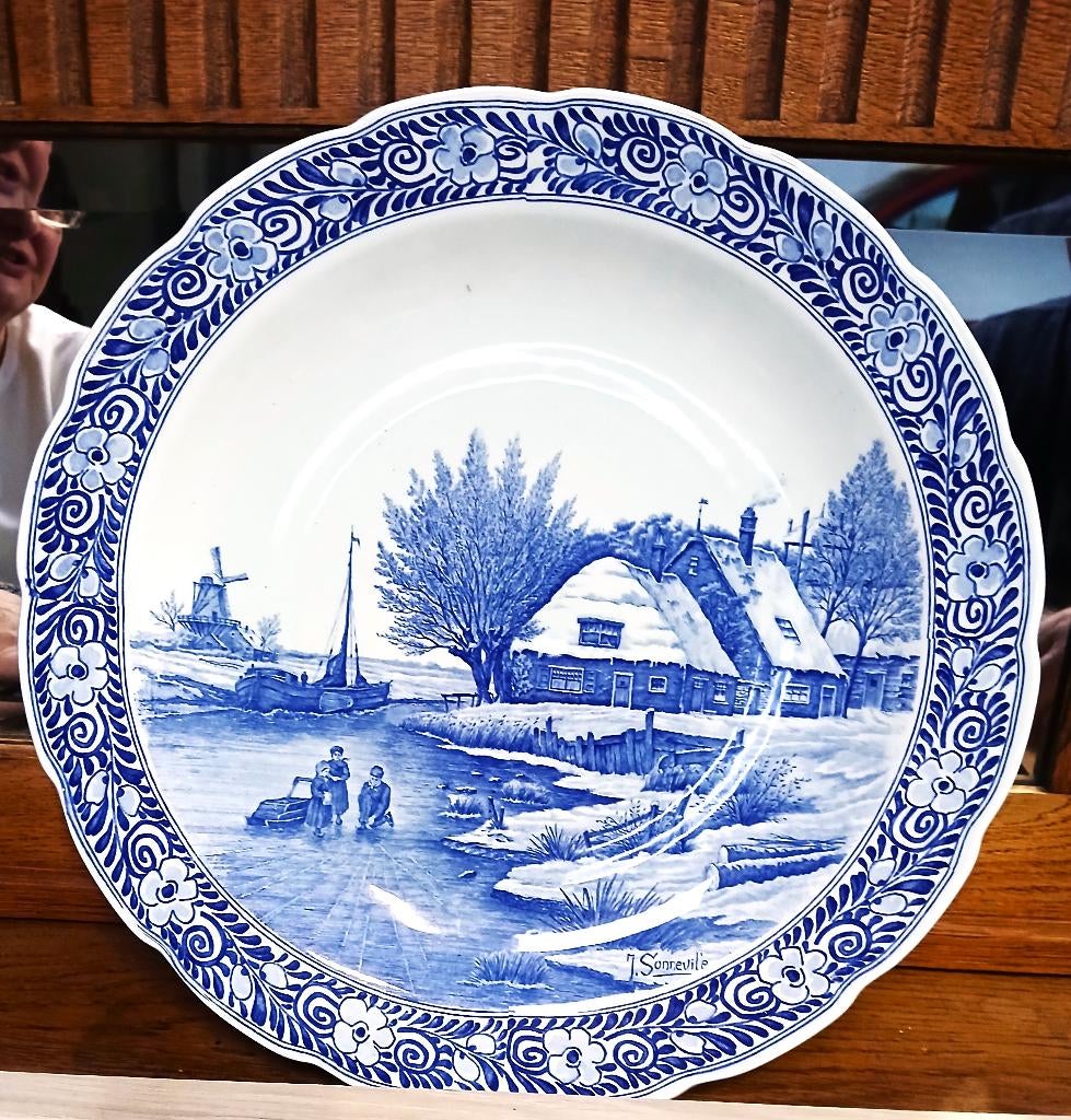 Petrus Regout Bord J. Sonneville, Antiek en Kunst, Antiek | Keramiek en Aardewerk, Ophalen of Verzenden