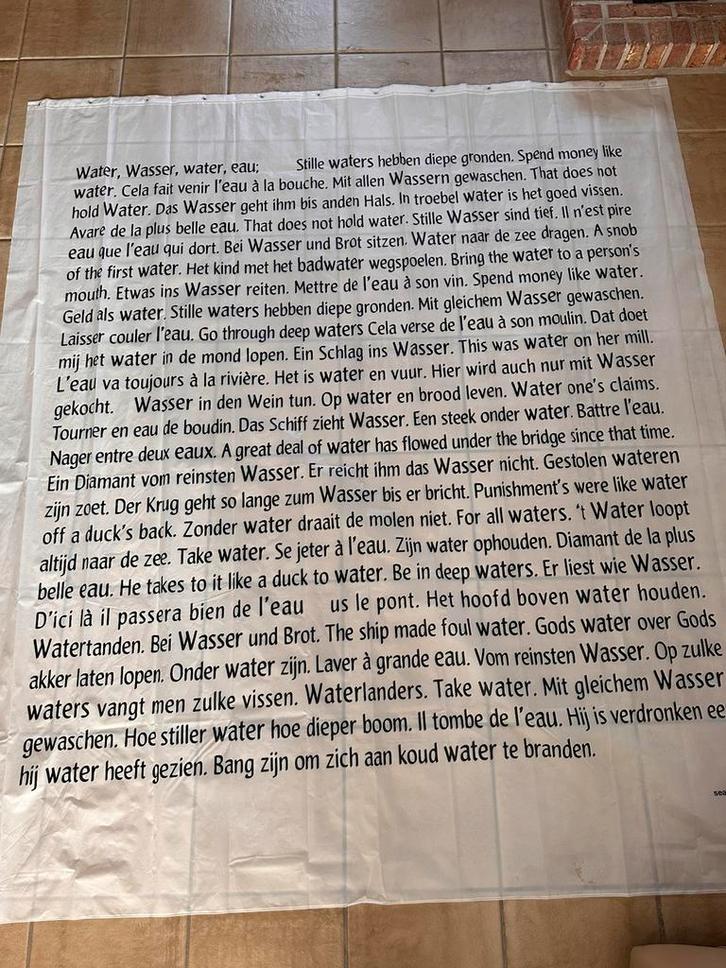 Douchegordijn met haken en stang - NOOIT in douche gehangen, Huis en Inrichting, Badkamer | Badtextiel en Accessoires, Zo goed als nieuw