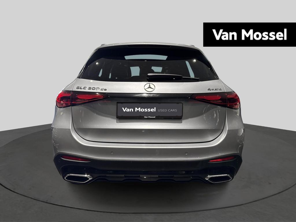 Mercedes-Benz GLC 300de suv AMG LINE + LEDER + DIGITAL LIGHT, Auto's, Mercedes-Benz, Automaat, 197 pk, Gebruikt, 4 cilinders