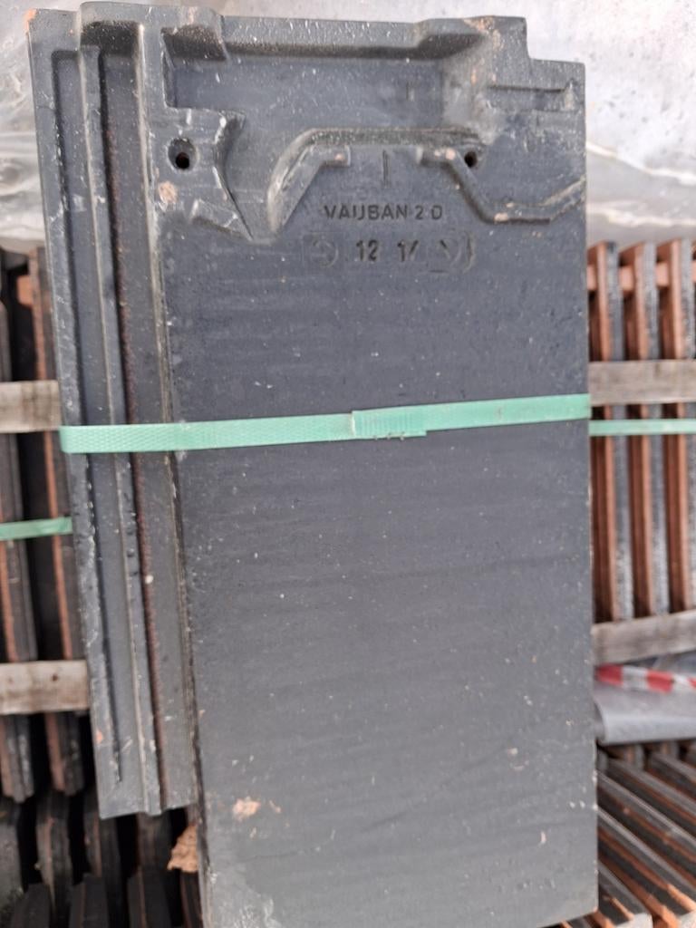 Dakpannen vauban antraciet, Ophalen, Steen of Klei, Zwart, Nieuw